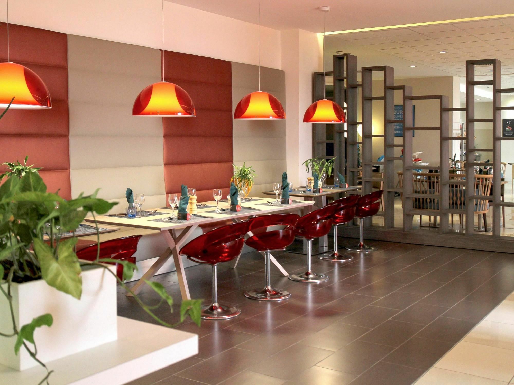 Novotel Константина Экстерьер фото